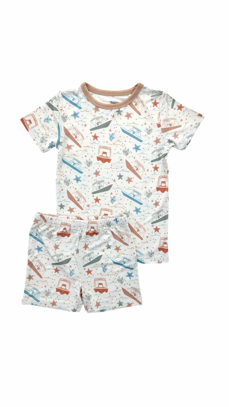 NEW IN MY JAMMERS kids' short sleeve two-piece pajama set in boats